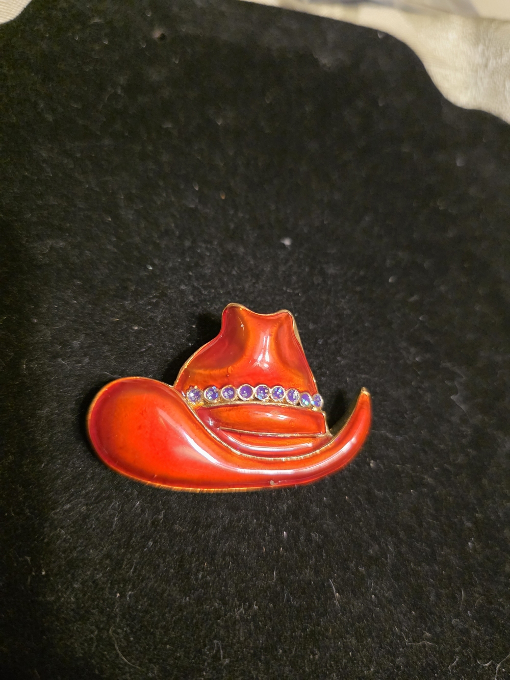 #857 Red Cowgirl Hat Rhinestone Brooch Pin